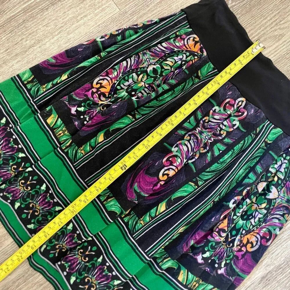 Ric Rac green pattern skirt - Picture 11 of 12